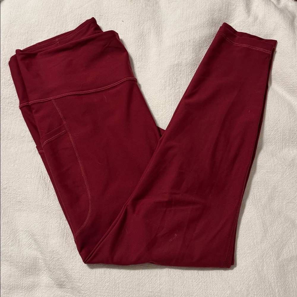 Old Navy Active High-Rise 7/8 Length Leggings in Cranberry Pink
